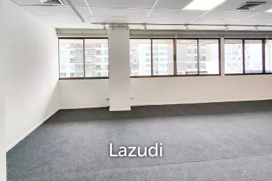 Premium Office Space in Huai Khwang, Bangkok