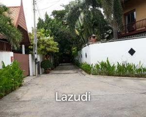 3 Bedroom House for Sale in C'est Palai