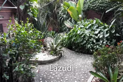 3 Bedroom House for Sale in C'est Palai