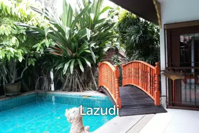 3 Bedroom House for Sale in C'est Palai