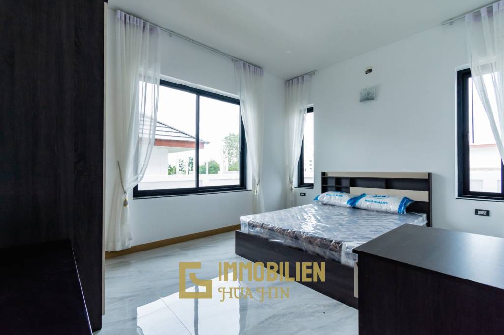 300 qm 3 Bett 4 Bad Villa Für Verkauf