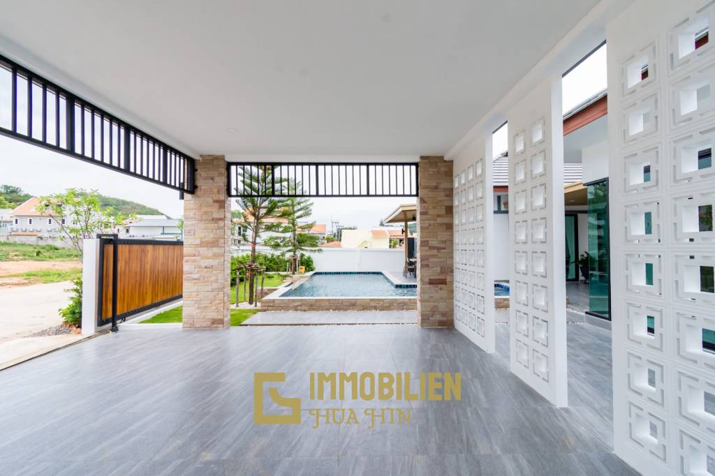 3 Beds 4 Baths 225 SQ.M BONAIR Villa Hua Hin