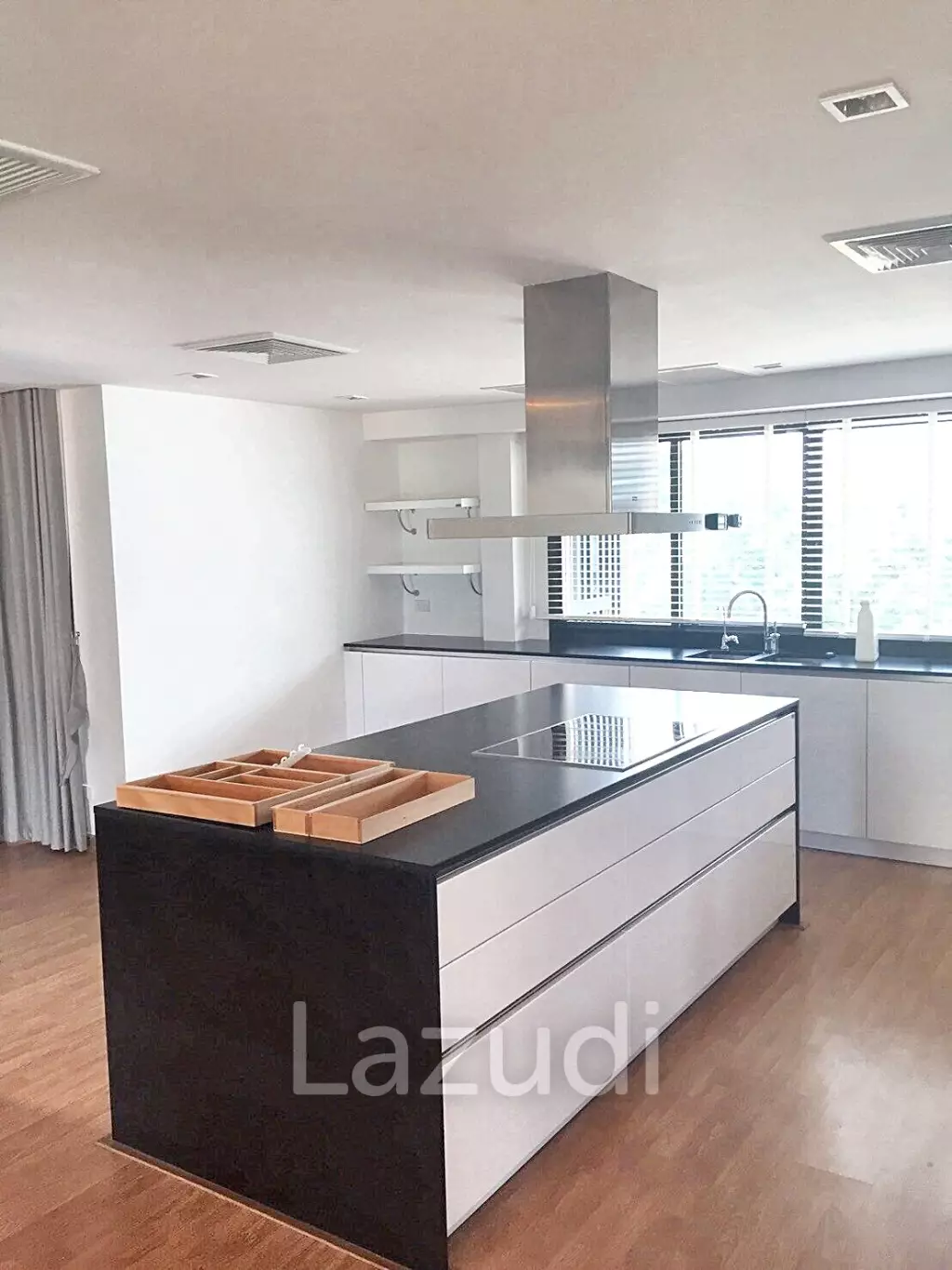 3 Bedroom 3 Bathroom 245 SQ.M L8 Residence
