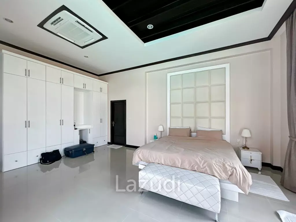 Luxury 3-Bedroom Villa with Private Pool in Hua Hin