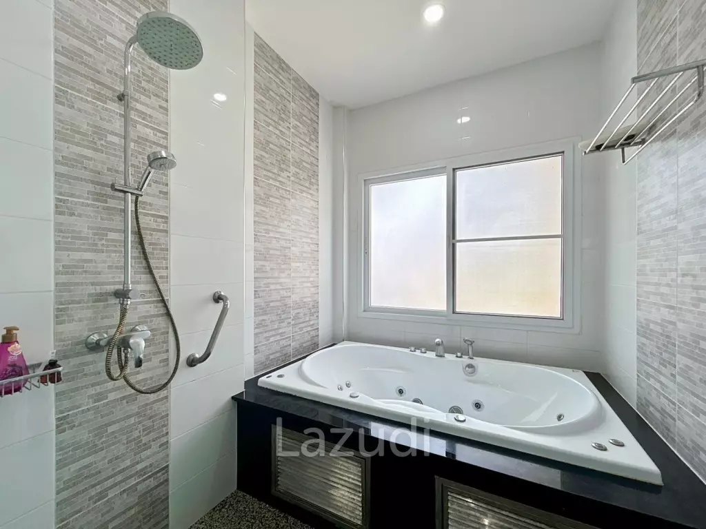 Luxury 3-Bedroom Villa with Private Pool in Hua Hin