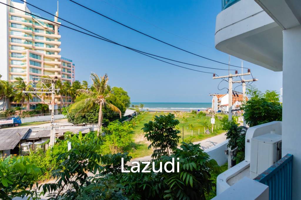 THE CREST SANTORA : Nice 2 Bed Pool view condo