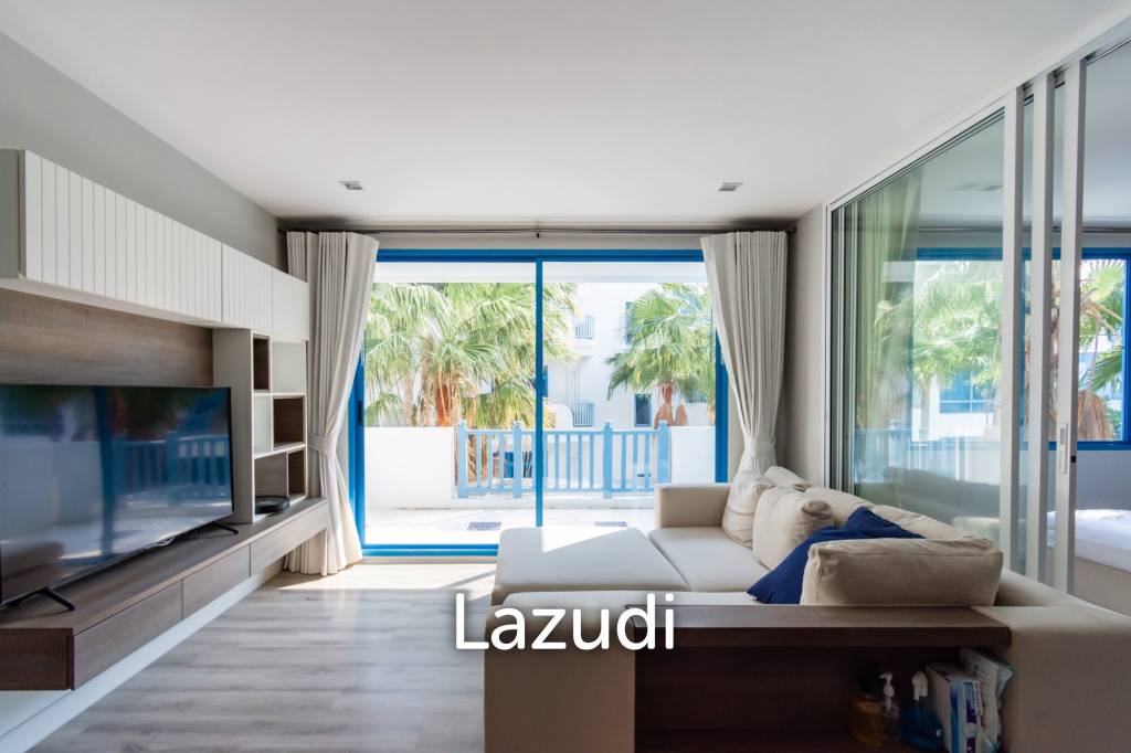 THE CREST SANTORA : Nice 2 Bed Pool view condo