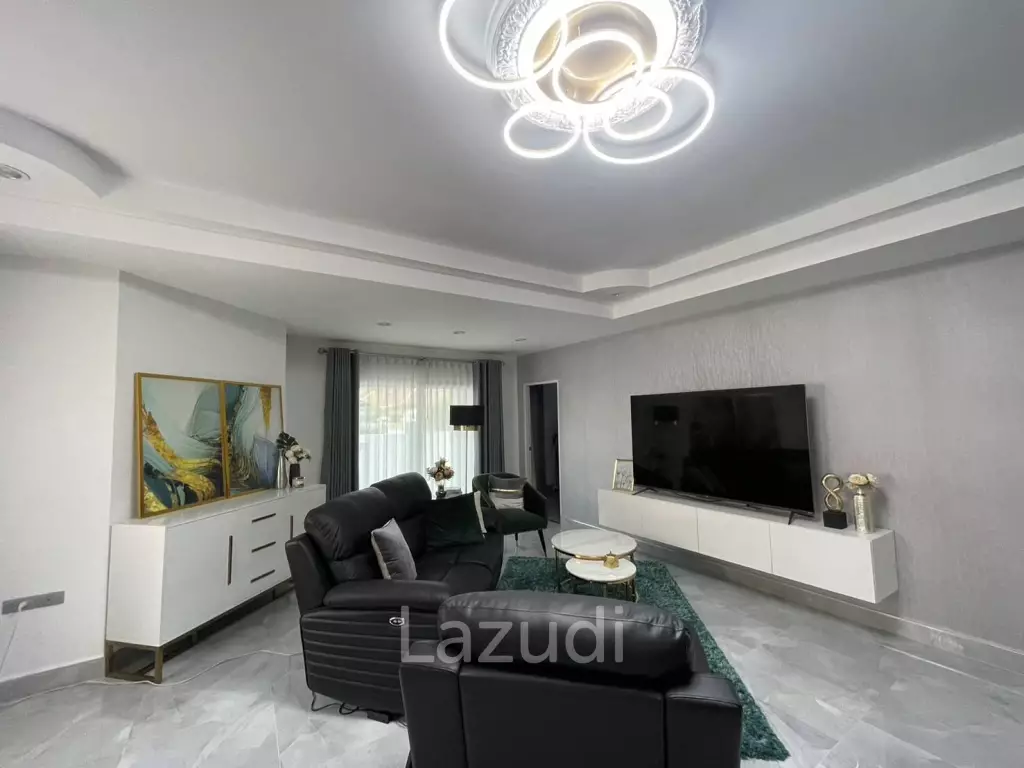 3 Beds 2 Baths 160 SQ.M. Pattaya Lagoon Village