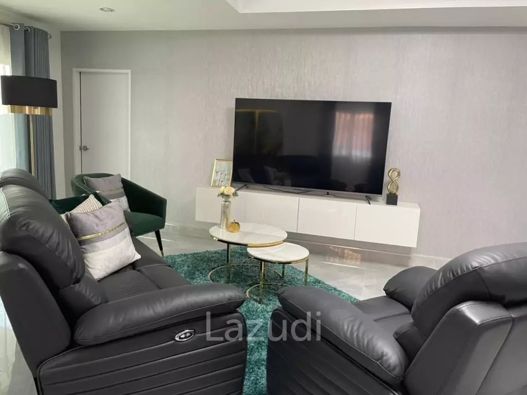 3 Beds 2 Baths 160 SQ.M. Pattaya Lagoon Village