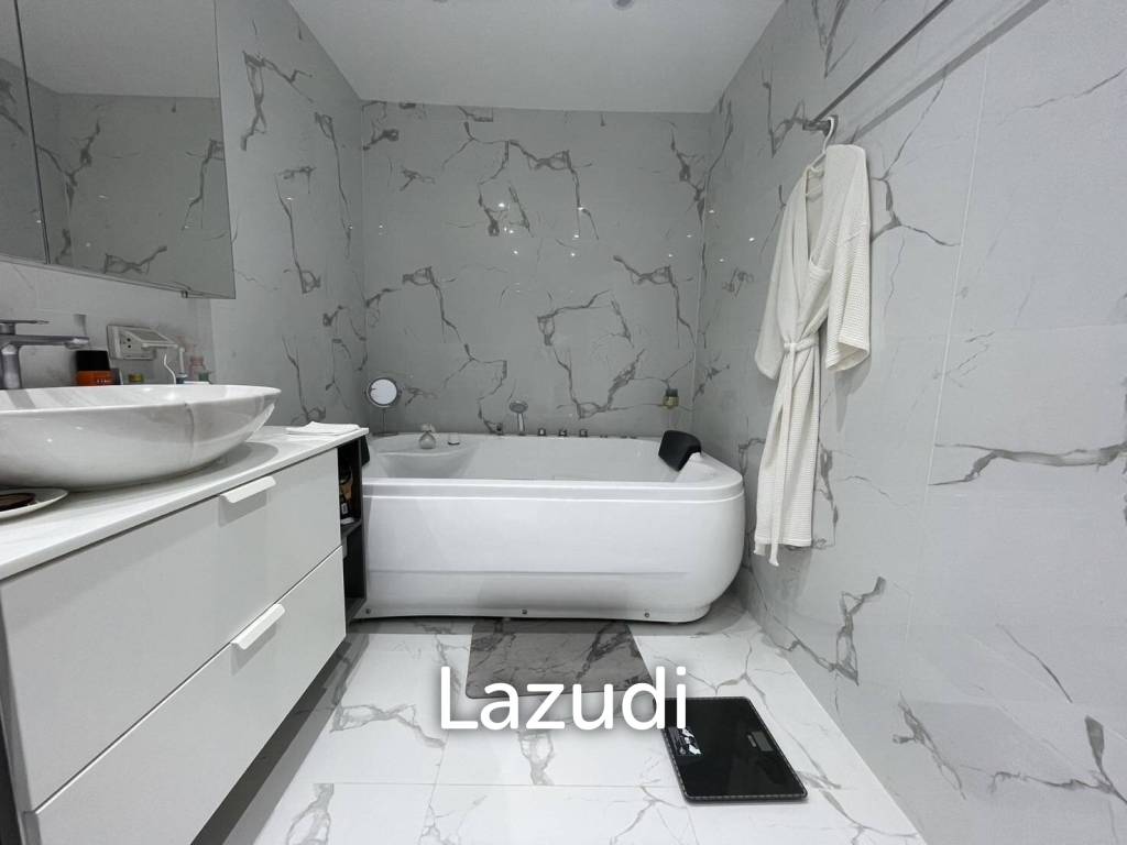 3 Beds 2 Baths 160 SQ.M. Pattaya Lagoon Village