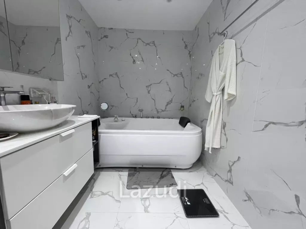 3 Beds 2 Baths 160 SQ.M. Pattaya Lagoon Village