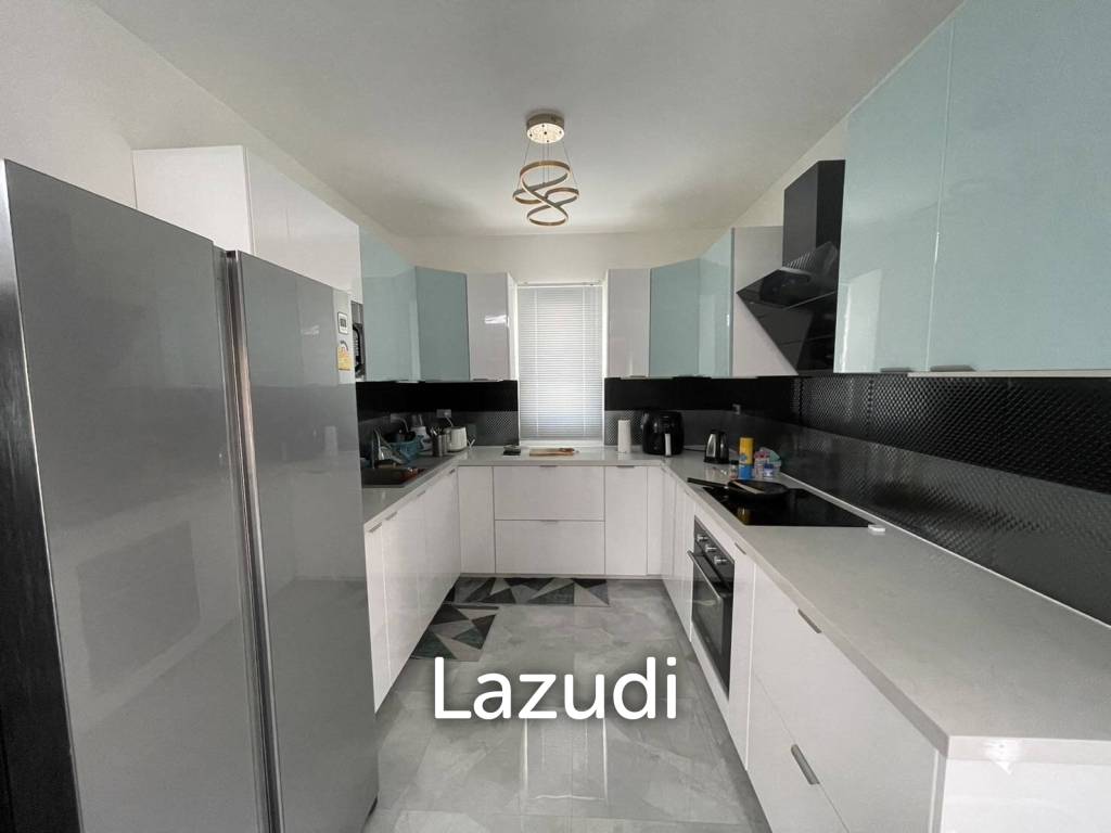 3 Beds 2 Baths 160 SQ.M. Pattaya Lagoon Village