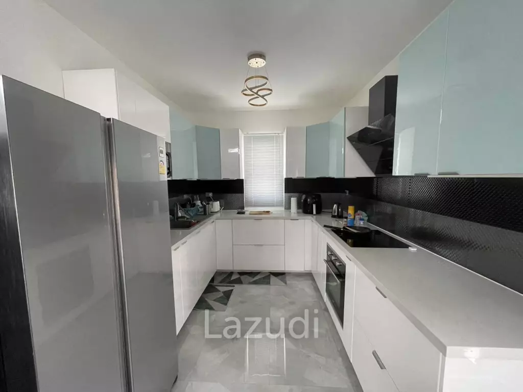 3 Beds 2 Baths 160 SQ.M. Pattaya Lagoon Village