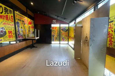 Ultra Luxury Restaurant + Bar in Watthana, Bangkok