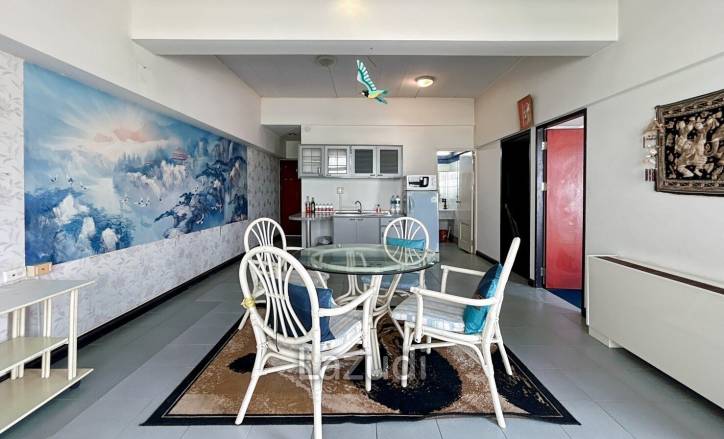 2 Bed Condo With Sea And Mountain Views