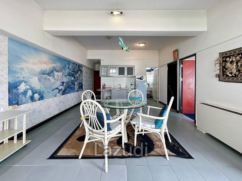 2 Bed Condo With Sea And Mountain Views
