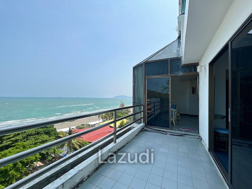 2 Bed Condo With Sea And Mountain Views