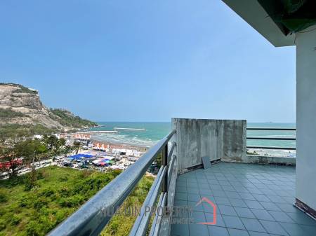 2 Bed Condo With Sea And Mountain Views