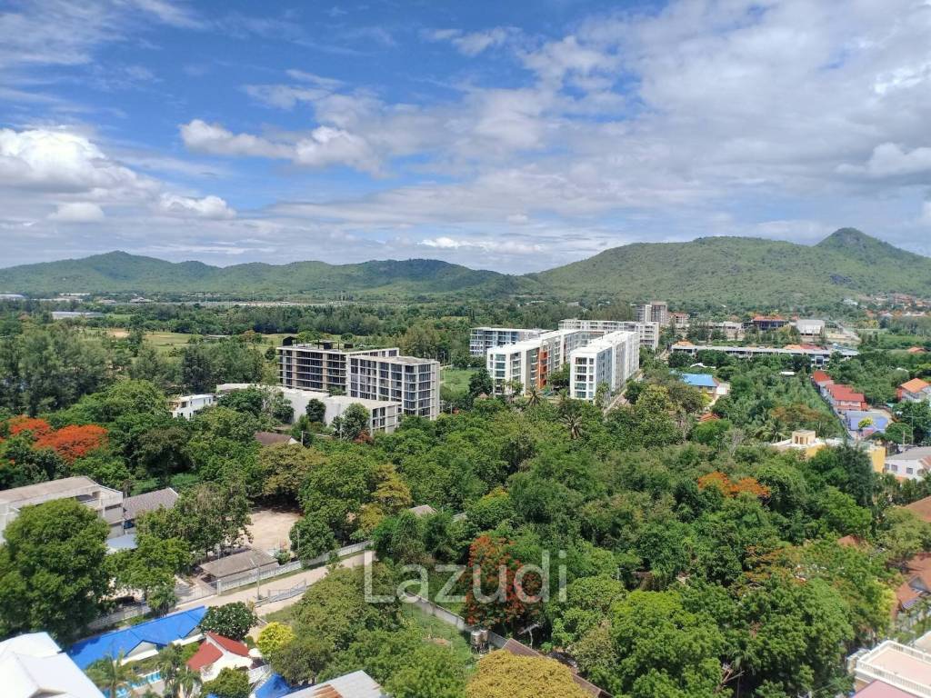 2 Bed Condo With Sea And Mountain Views