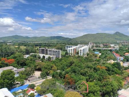 2 Bed Condo With Sea And Mountain Views