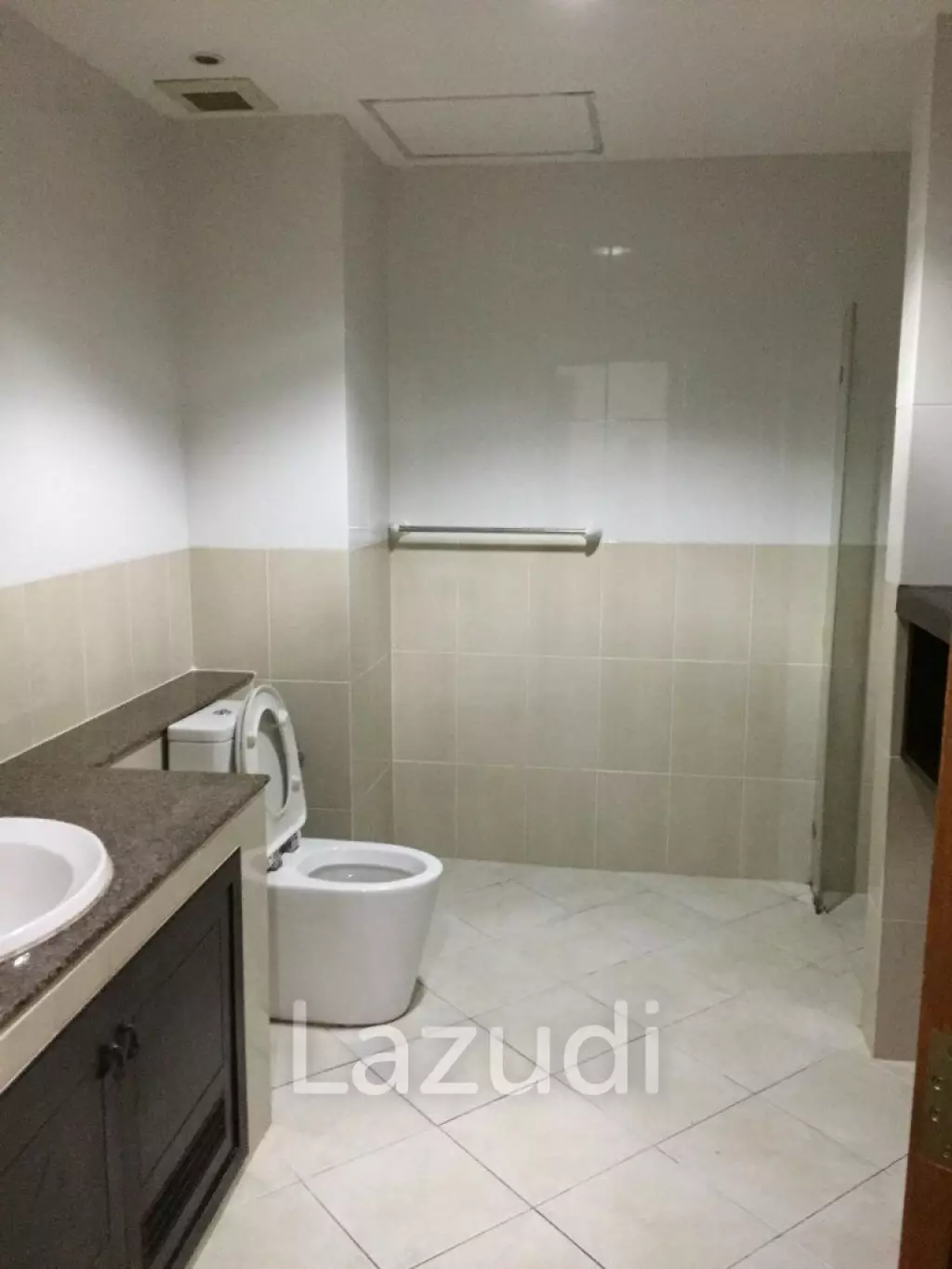 Studio for rent in Emerald Palace Pratamnak