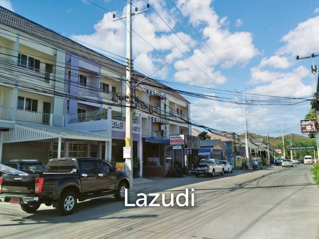 3 Storey Building for Sale in Sattahip