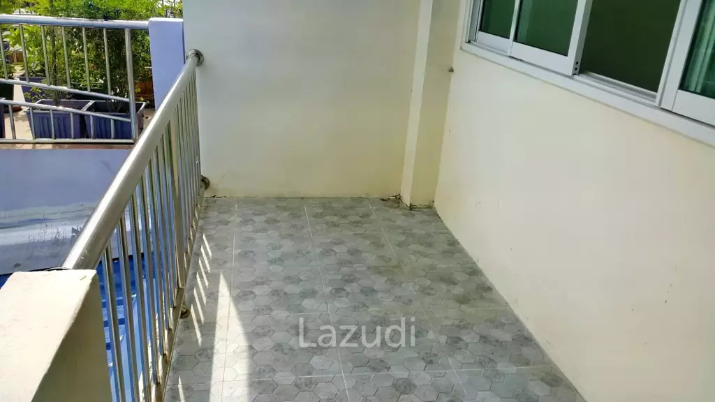 3 Storey Building for Sale in Sattahip