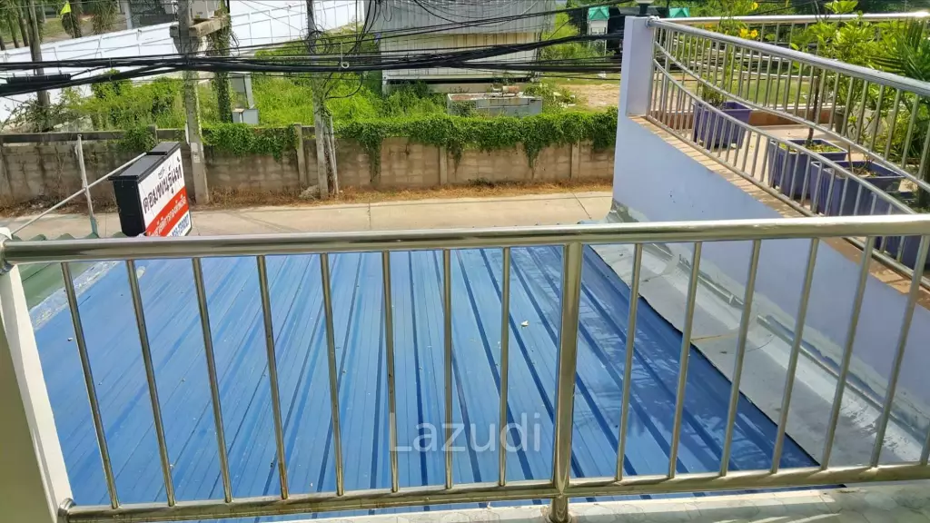 3 Storey Building for Sale in Sattahip