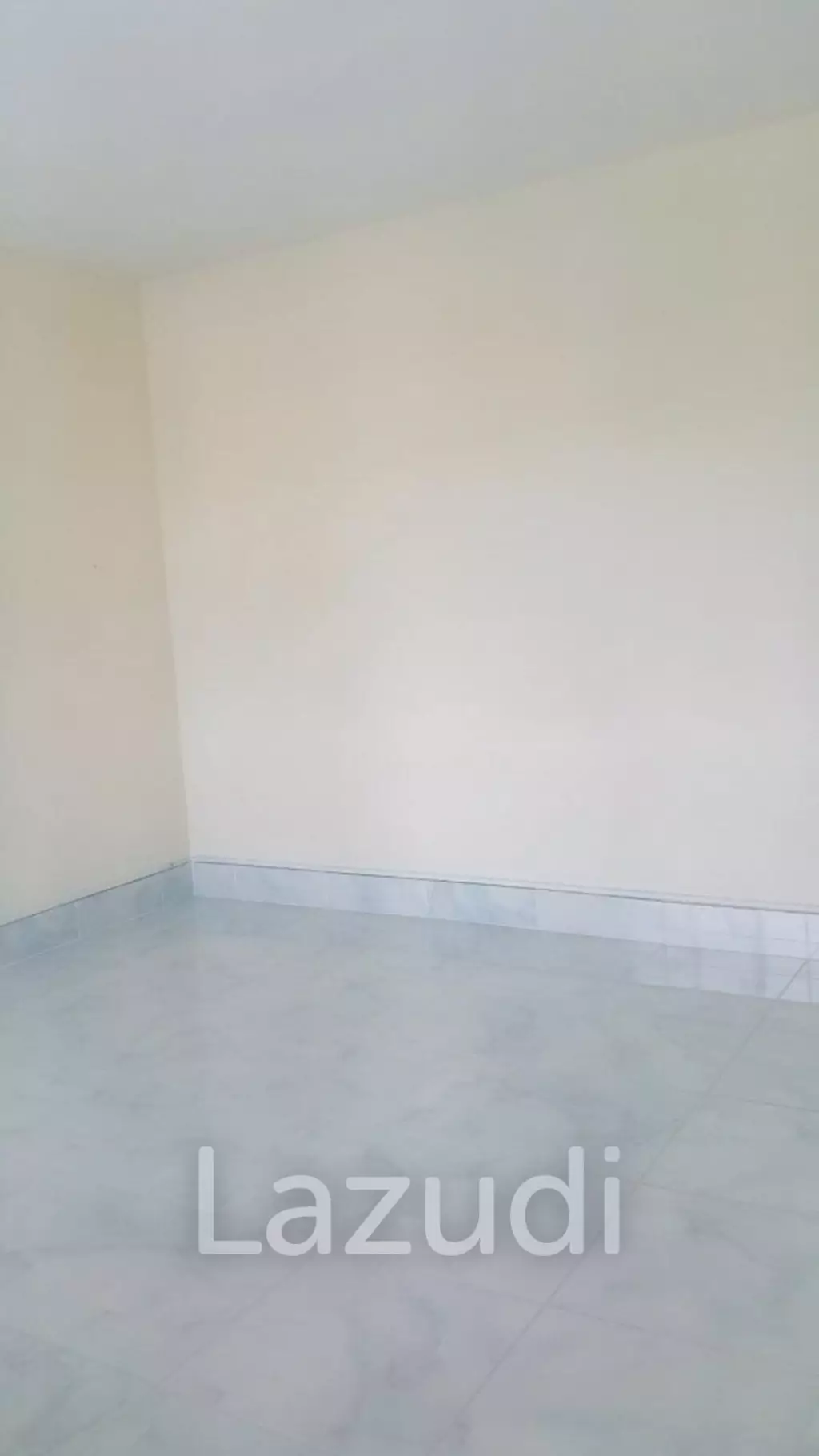 3 Storey Building for Sale in Sattahip