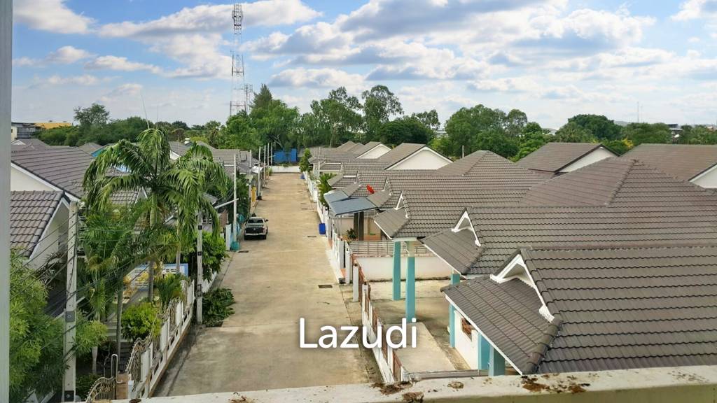 3 Storey Building for Sale in Sattahip