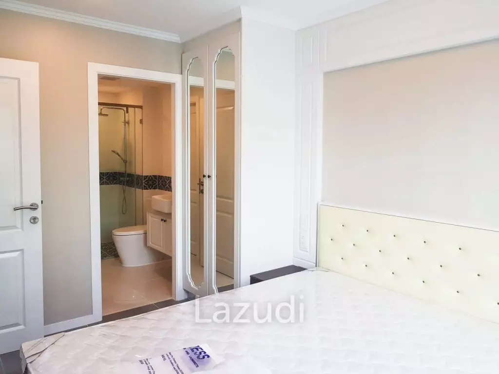 The Orient Resort + Spa 1br Pool Access