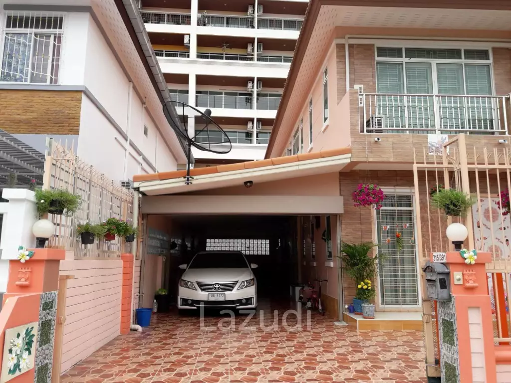 3 Bedroom House for Sale in TW Palm Resort