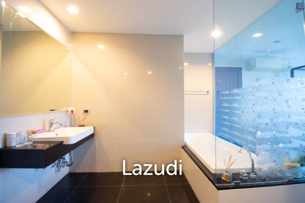 THE CREST SANTORA : Luxurious 3 Bed Beachfront Condo