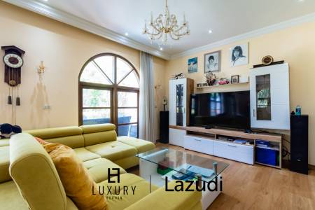 6,200 metro cuadrado 11 ` Hotel de Venta