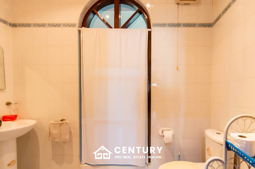 6,200 ตร.ม 11 เตียง โรงแรม For ขาย