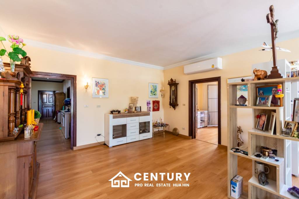 6,200 ตร.ม 11 เตียง โรงแรม For ขาย