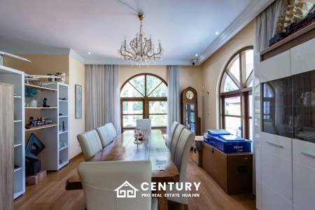 6,200 ตร.ม 11 เตียง โรงแรม For ขาย