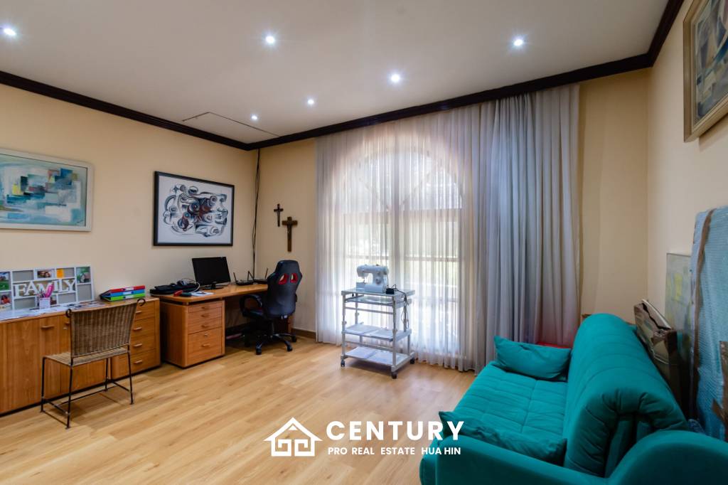 6,200 ตร.ม 11 เตียง โรงแรม For ขาย