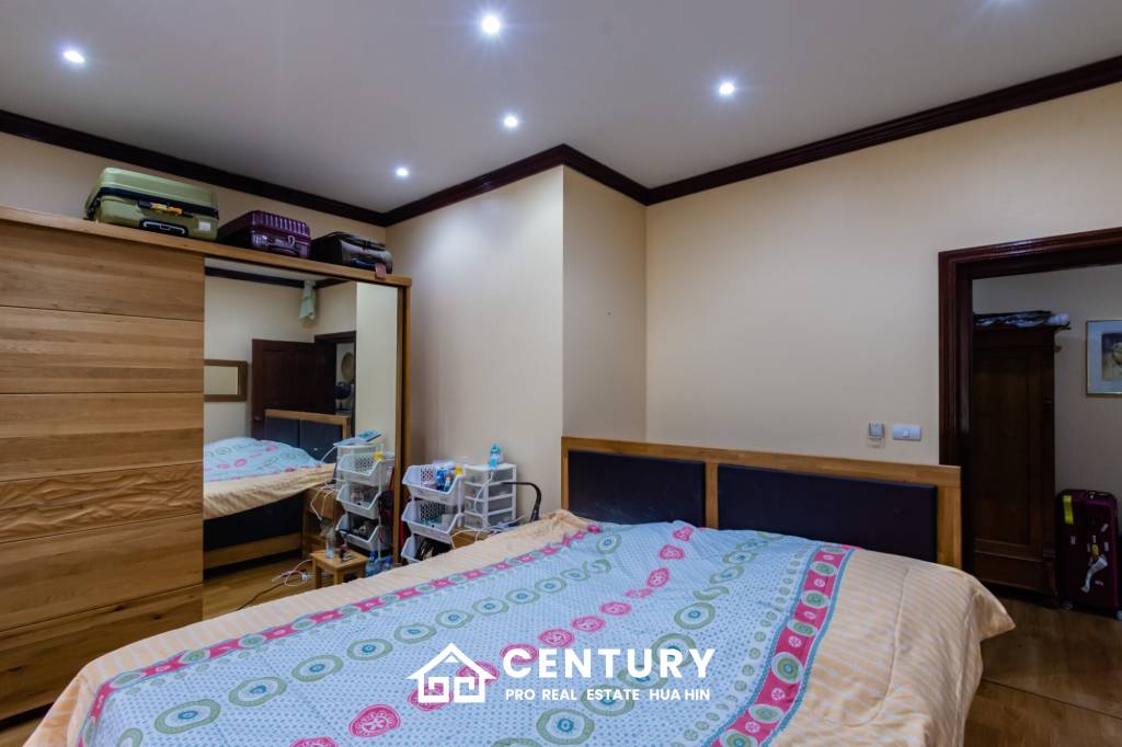 6,200 ตร.ม 11 เตียง โรงแรม For ขาย