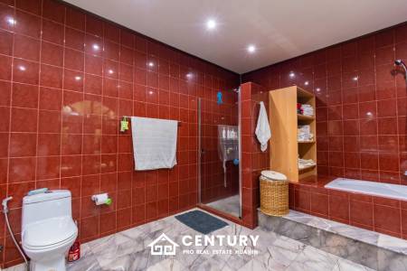 6,200 ตร.ม 11 เตียง โรงแรม For ขาย