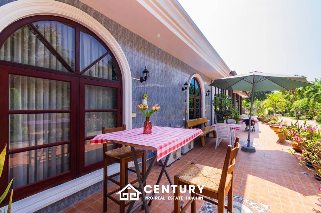 6,200 ตร.ม 11 เตียง โรงแรม For ขาย