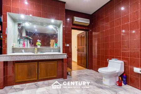 6,200 ตร.ม 11 เตียง โรงแรม For ขาย