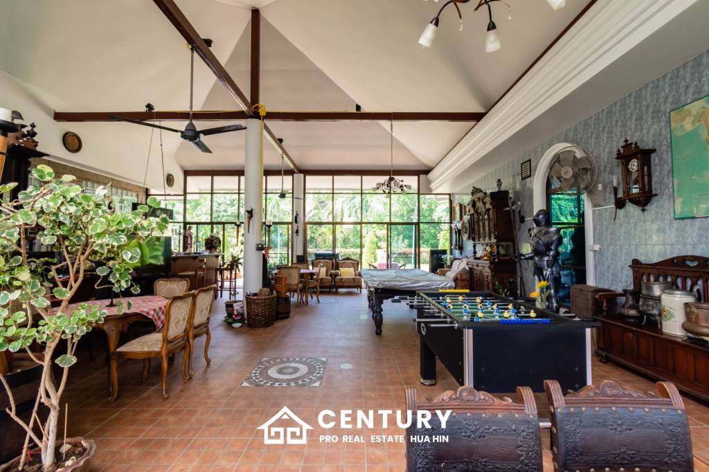 6,200 ตร.ม 11 เตียง โรงแรม For ขาย