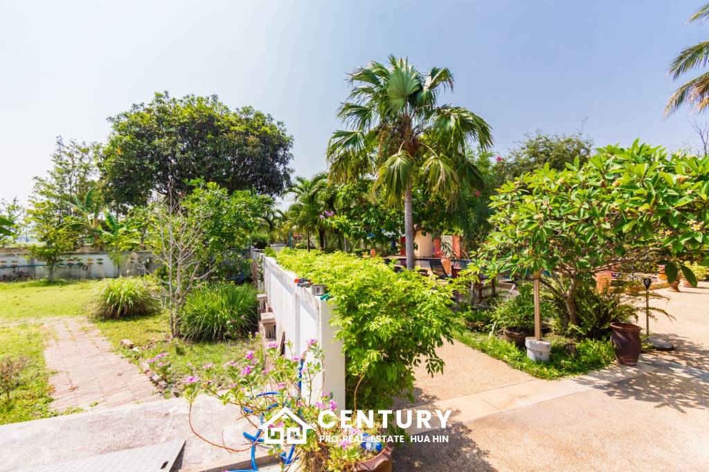 6,200 ตร.ม 11 เตียง โรงแรม For ขาย