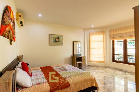 Life style resort with 4 guest villas in Cha am city.