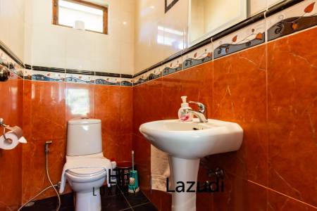 6,200 metro cuadrado 11 ` Hotel de Venta