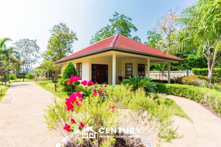 6,200 ตร.ม 11 เตียง โรงแรม For ขาย