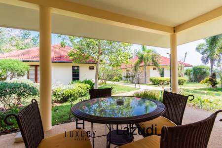 Life style resort with 4 guest villas in Cha am city.