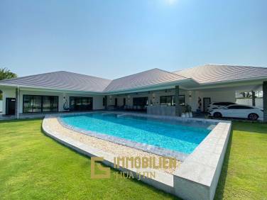 Stunning 4 Bed 5 Bath Villa on 2500 sqm Land For Sale in Private Development