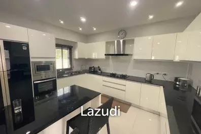 2 Beds House at the Waterfall Road For Sale